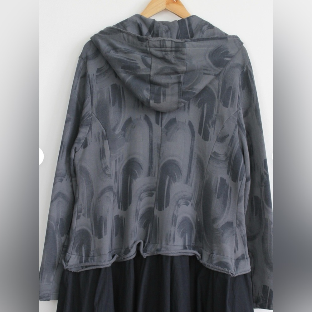 Grizas Two-Tone Gray Hooded Zip Long Sleeve Dress - Picture 6 of 11